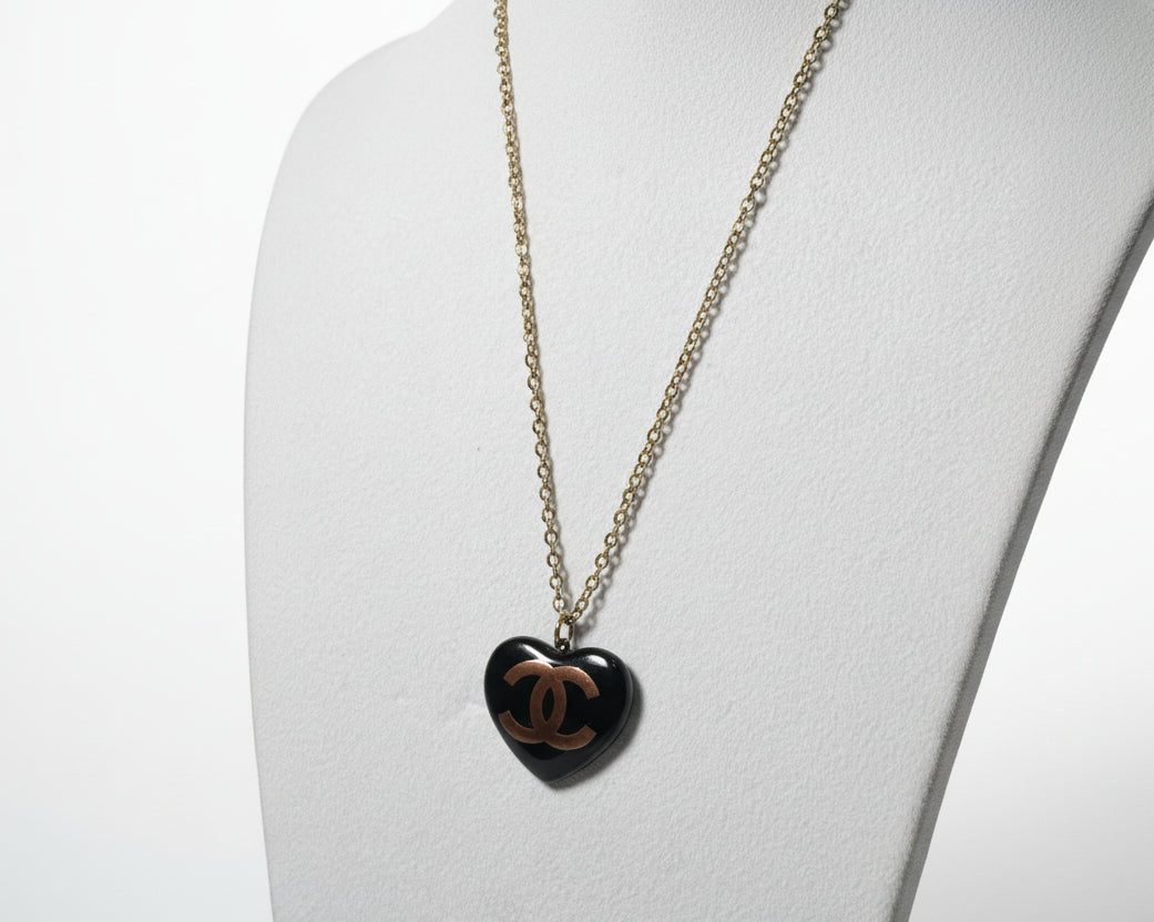 111- Black Heart CNecklace