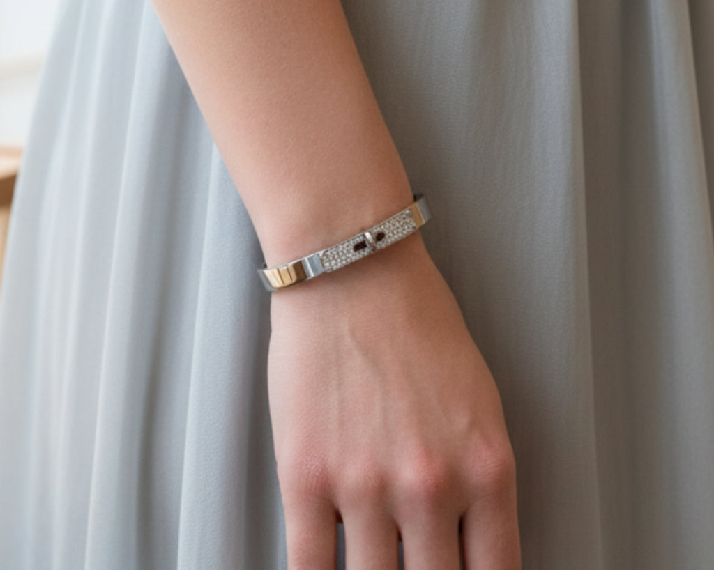 501- Silver Lock Bracelet (size 17)