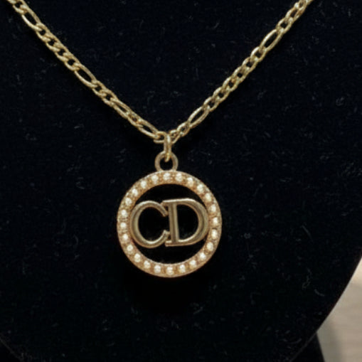 54- Upcycled Gold Pearl Pendant Bracelet