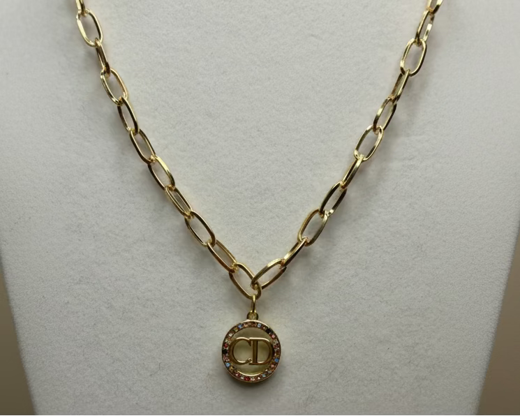 150- Round Pendant Necklace